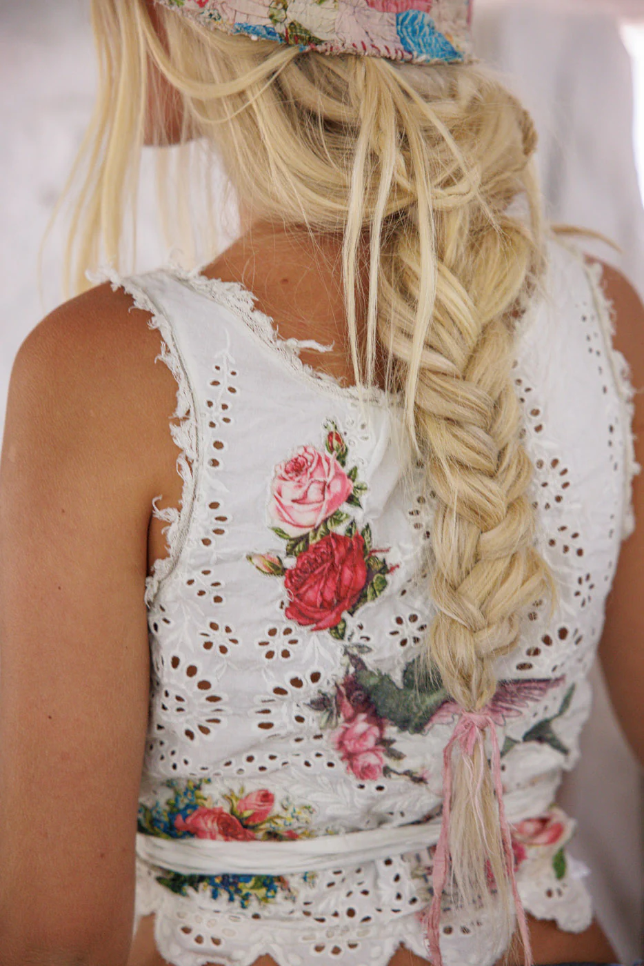 Eyelet Appliqué Faustine Wrap Tank - Image 5