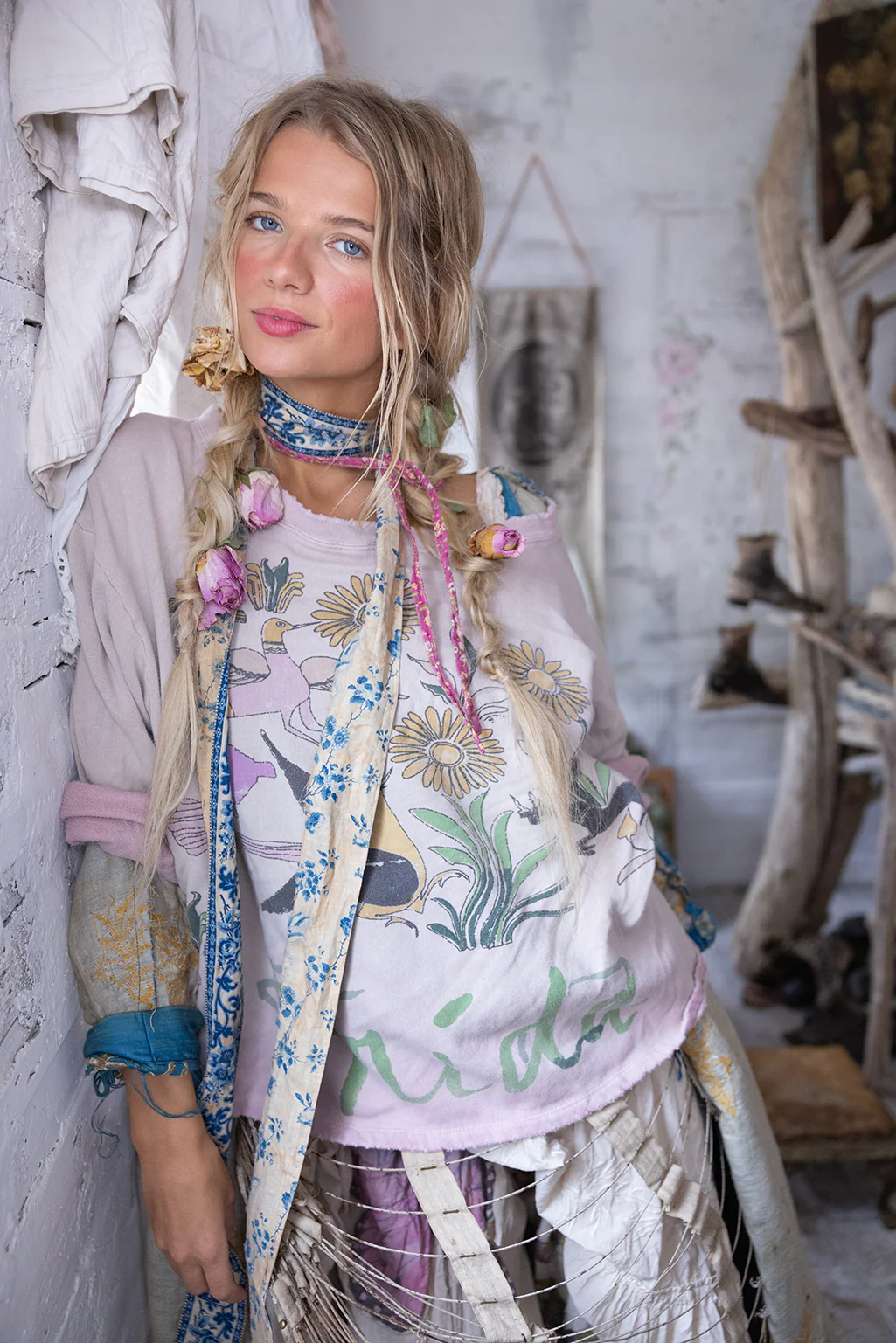 Flight Flowers Frida Nago Sweatshirt - Image 5